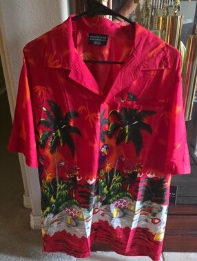 Pacific & Co. Men's Red Tropical Button-Down Shirt